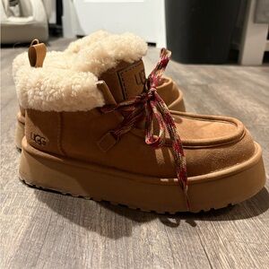 UGG womens Tan Boots with Cream Lining